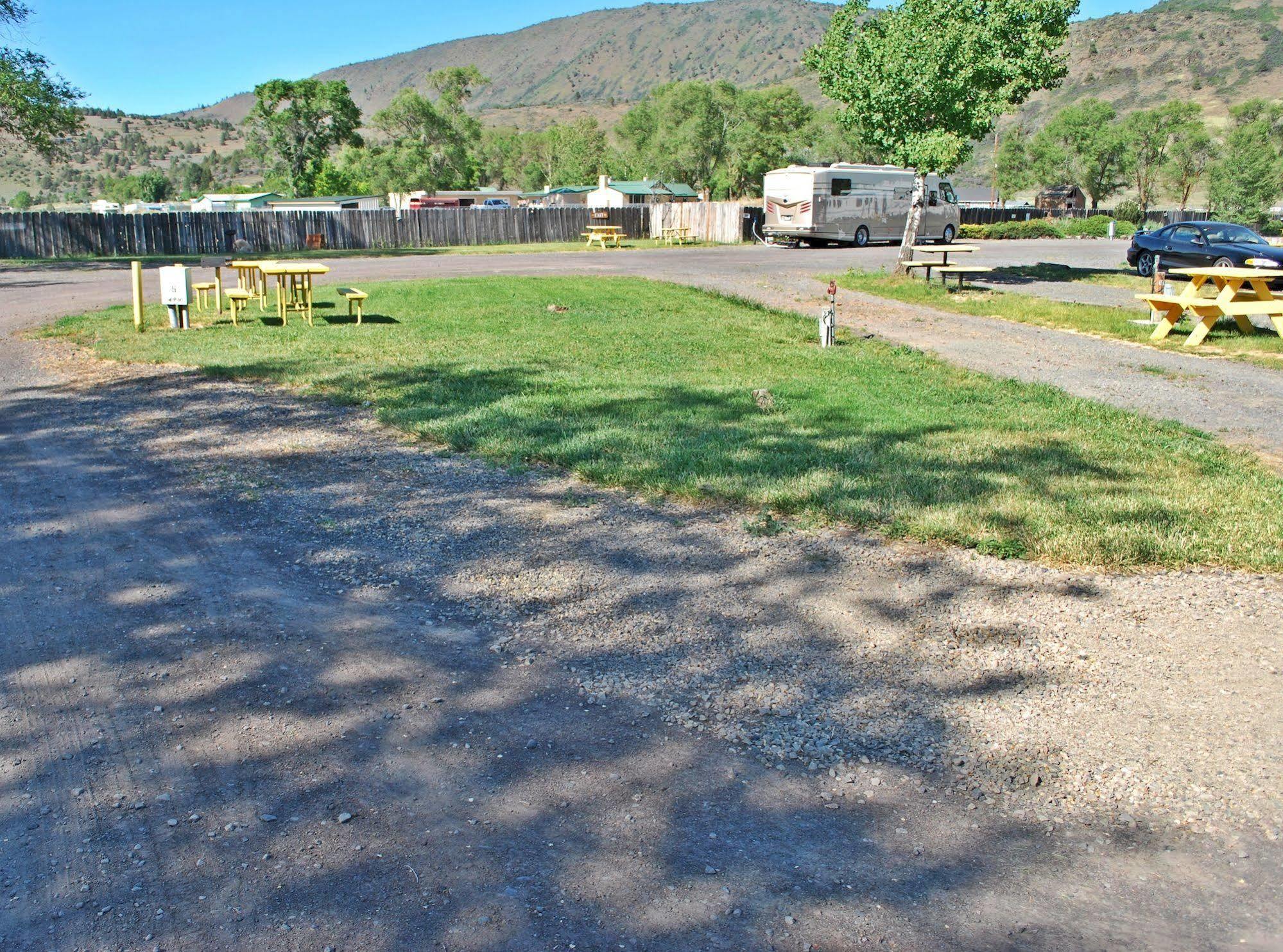 Oregon Motel 8 And Rv Park Кламат Фолс Экстерьер фото