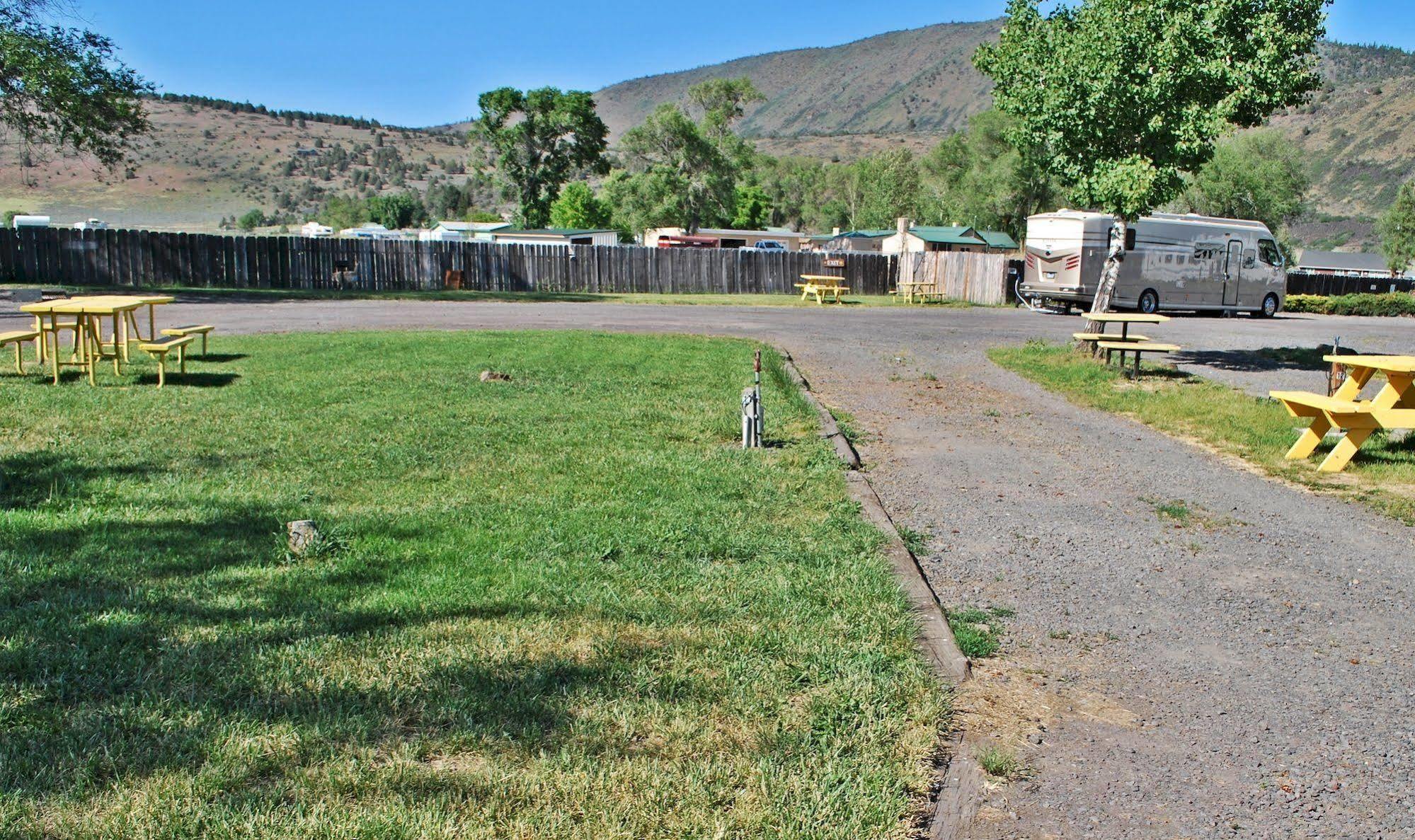 Oregon Motel 8 And Rv Park Кламат Фолс Экстерьер фото